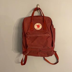 Burgundy Fjallraven backpack good condition no tears worn on bottom and pocket